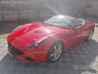 Usata Ferrari California 560 CV (411 kW) 2016 Rosso pastello Cabrio