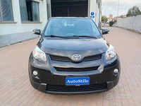 Usata Toyota Urban Cruiser Luxury 100 CV (73 kW) 2010 Nero SUV
