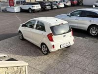 Usata Kia Picanto 68 CV (50 kW) 2014 Bianco Utilitaria