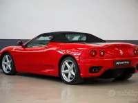 Usata Ferrari 360 400 CV (294 kW) 2002 Rosso Cabrio