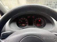 Usata Seat Ibiza 75 CV (55 kW) 2003 Blu Utilitaria