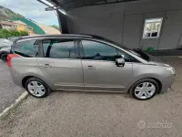 Usata Peugeot 5008 Active 150 CV (110 kW) 2012 Giallo Monovolume