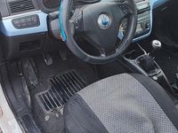 Usata Fiat Grande Punto Active 75 CV (55 kW) 2006 Bianco Utilitaria