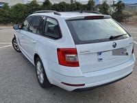 Usata Skoda Octavia Ambition 150 CV (110 kW) 2017 Bianco Station wagon