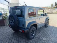 Nouvelle Suzuki Jimny 102 ch (75 kW) 2025 Gris SUV