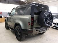Usata Land Rover Defender Dynamic 200 CV (147 kW) 2022 Verde SUV