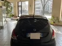 Usata Lancia Ypsilon Gold 69 CV (50 kW) 2018 Nero Utilitaria