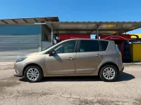 Usata Renault Scénic III LIMITED 110 CV (80 kW) 2016 Oro Monovolume