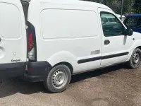 Usata Renault Kangoo 64 CV (47 kW) 2001 Bianco Monovolume