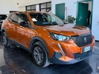 Usata Peugeot 2008 Active 102 CV (75 kW) 2023 Arancione SUV