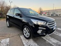 Usata Ford Kuga 120 CV (88 kW) 2017 Nero SUV