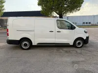 Usata Peugeot Expert 144 CV (105 kW) 2024 Bianco Furgone