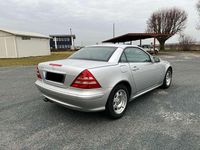 Usata Mercedes SLK200 163 CV (119 kW) 2001 Argento Cabrio