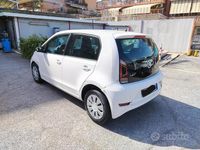 Usata VW up! Move 60 CV (44 kW) 2017 Bianco Utilitaria