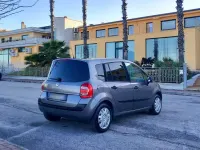 Usata Renault Grand Modus 75 CV (55 kW) 2009 Grigio Monovolume