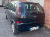 Usata Opel Meriva 101 CV (74 kW) 2005 Nero Monovolume