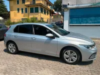 Usata VW Golf VIII Life 116 CV (85 kW) 2022 Grigio Berlina