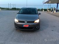 Usata VW Touran 105 CV (77 kW) 2011 Grigio Monovolume