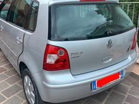 Usata VW Polo 64 CV (47 kW) 2005 Grigio Utilitaria