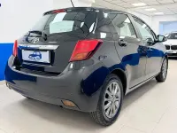 Usata Toyota Yaris Lounge 90 CV (66 kW) 2016 Nero Berlina