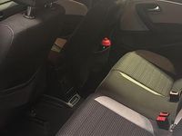 Usado VW Polo Cross 60 CV (44 kW) 2017 Blanco Utilitario