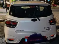 Usata Mahindra KUV100 87 CV (63 kW) 2023 Bianco SUV