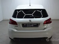 Usata Peugeot 308 GT-line 131 CV (96 kW) 2017 Bianco Berlina