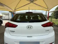 Usata Hyundai i20 75 CV (55 kW) 2018 Bianco Berlina