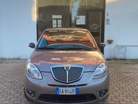 Usata Lancia Ypsilon 77 CV (56 kW) 2010 Viola Utilitaria