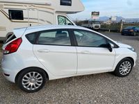 Usata Ford Fiesta 75 CV (55 kW) 2014 Bianco Utilitaria