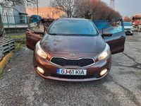 Begagnad Kia Ceed 2012 Brun Halvkombi