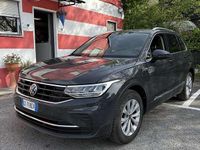 Usata VW Tiguan Elegance 150 CV (110 kW) 2022 Grigio scuro SUV