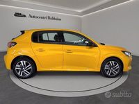 Usata Peugeot 208 Active 101 CV (74 kW) 2023 Giallo Utilitaria