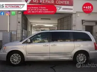 Usata Lancia Voyager Gold 163 CV (119 kW) 2012 Grigio Monovolume