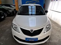 Usata Lancia Ypsilon Gold 69 CV (50 kW) 2019 Bianco Utilitaria