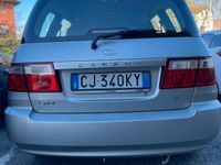 Usata Kia Carens Comfort 112 CV (82 kW) 2003 Grigio Monovolume
