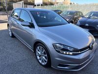 Usata VW Golf VII Highline 116 CV (85 kW) 2018 Argento Berlina