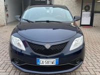 Usata Lancia Ypsilon Platinum 69 CV (50 kW) 2020 Blu Utilitaria