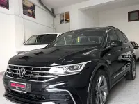 Usata VW Tiguan R-line 150 CV (110 kW) 2023 Nero SUV