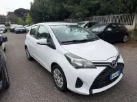 Second-hand Toyota Yaris Lounge 90 CP (66 kW) 2014 Alb Hatchback