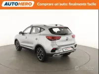 Usata MG ZS Luxury 106 CV (77 kW) 2024 Grigio SUV