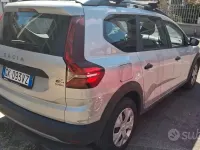 Usata Dacia Jogger 101 CV (74 kW) 2022 Grigio Monovolume