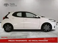 Usata Toyota Yaris Hybrid Trend 92 CV (67 kW) 2022 Bianco Berlina