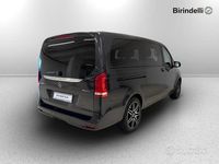 Usata Mercedes V300 Exclusive 237 CV (174 kW) 2023 Grigio Monovolume