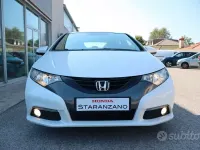 Usata Honda Civic Sport 99 CV (72 kW) 2012 Bianco Berlina