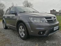 Usata Fiat Freemont Lounge 140 CV (102 kW) 2011 Grigio SUV