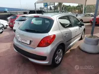 Usata Peugeot 207 68 CV (50 kW) 2007 Grigio Berlina