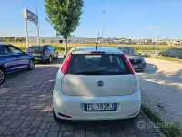 Usata Fiat Punto Street 95 CV (69 kW) 2017 Bianco Utilitaria