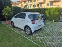 Usata Toyota iQ 68 CV (50 kW) 2009 Bianco Utilitaria
