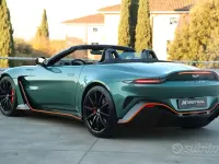 Usata Aston Martin V12 Vantage 700 CV (514 kW) 2023 Verde Cabrio